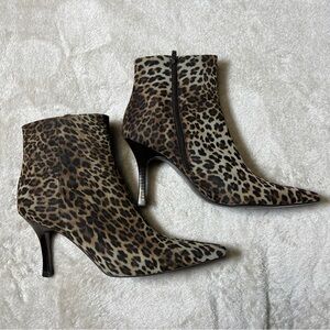 Linea Paolo Size 7.5 Bootie Stiletto Heel Leopard Print Zipper Close Pointed Toe